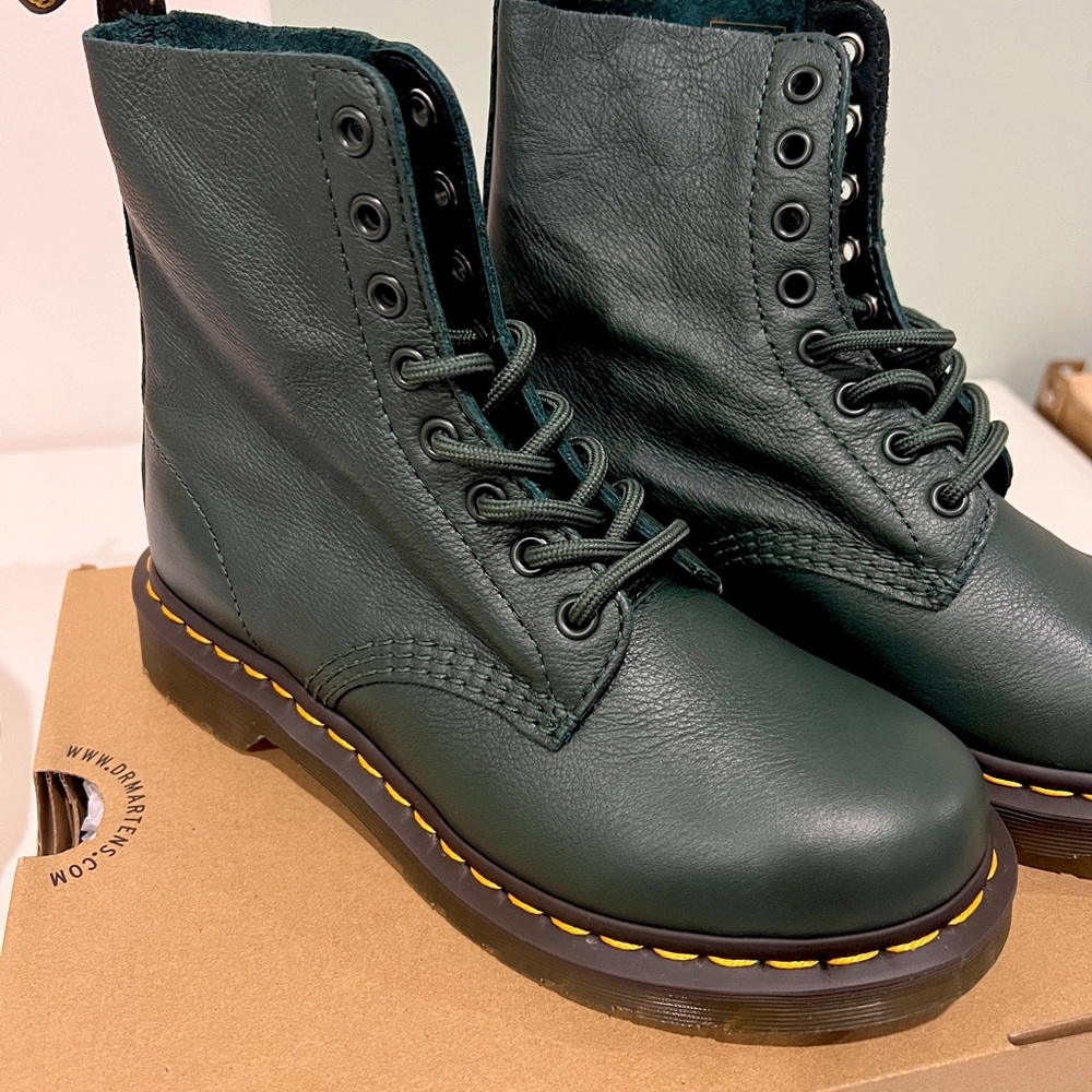Dr. Martens 1460 Pascal Boot in Line Green